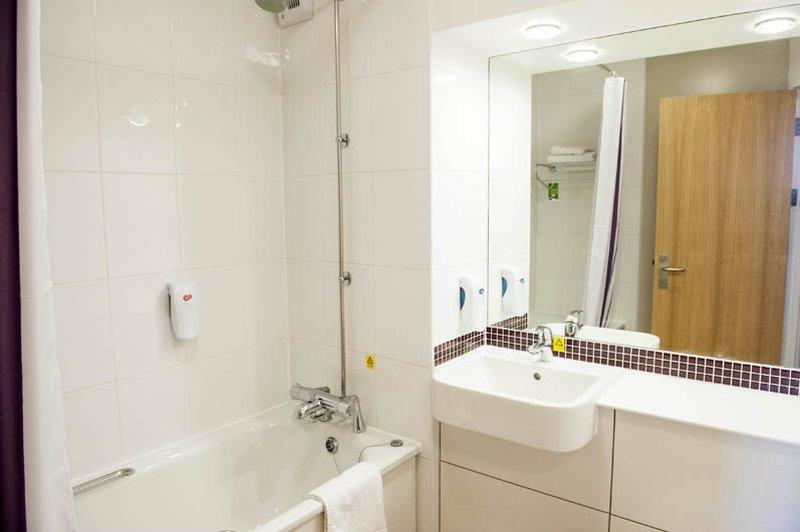 Premier Inn Premier Inn Torquay Seafront Ngoại thất bức ảnh